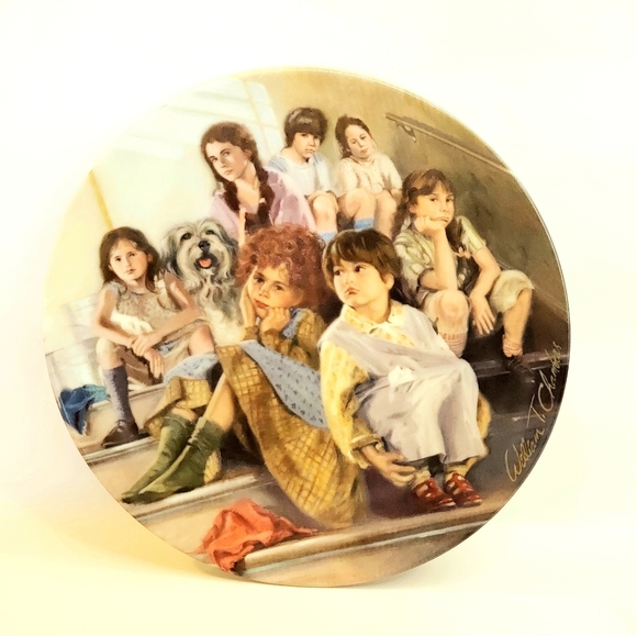 Vintage Collectors Plates - Picture 5 of 13
